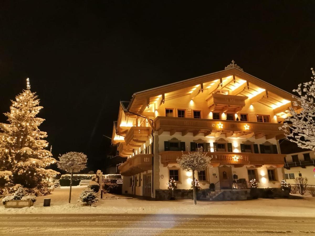 Das Krumerhaus Aschau Im Zillertal Luaran gambar